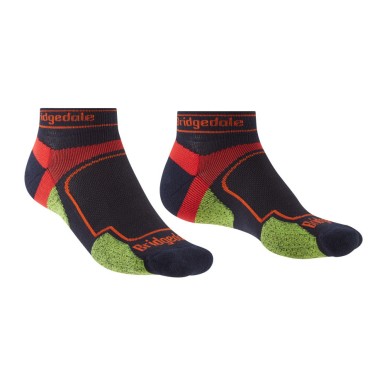 Pánské běžecké ponožky s chladivým vláknem Coolmax a odolným Nylonem. Výška ke kotníkům. Ultra lehká gramáž pro horké letní dny.
